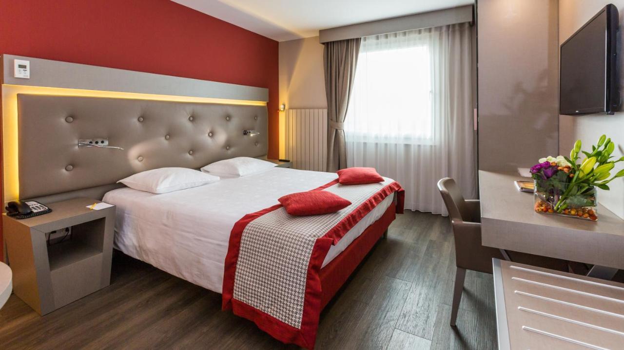 Everness Hotel&resort Hotel