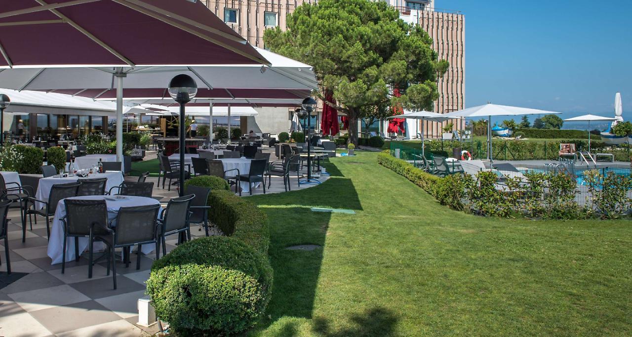 Everness & Hotel 4*
