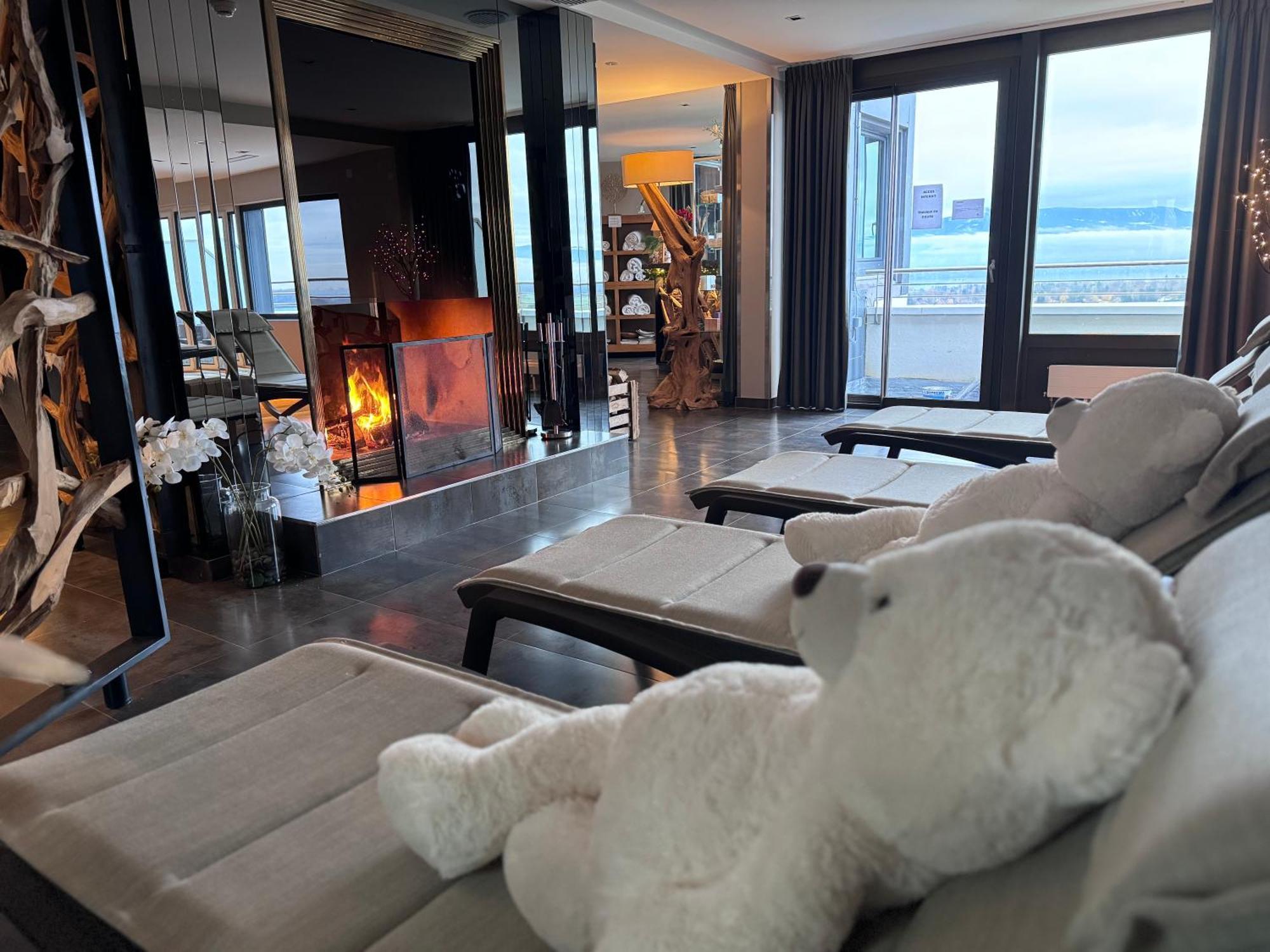 Everness & Hotel